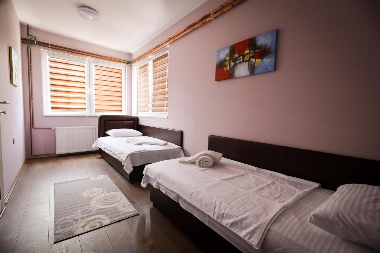 Domacin Komsijska Gostiona Zrenjanin Exterior foto